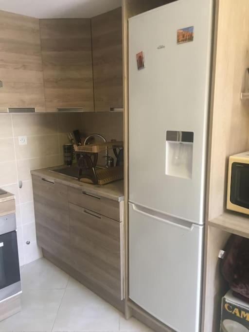 Studio Ideal Pour Deux Voyageurs Sur Marseille Kültér fotó