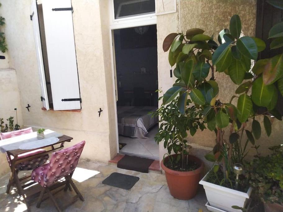 Studio Ideal Pour Deux Voyageurs Sur Marseille Kültér fotó
